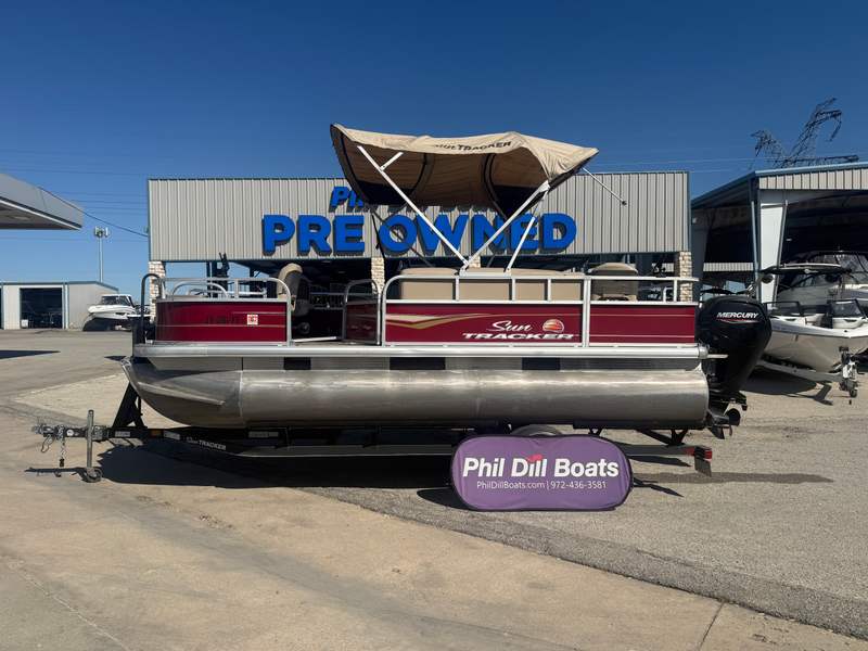 2020 Tracker Bass Buggy 18 DLX