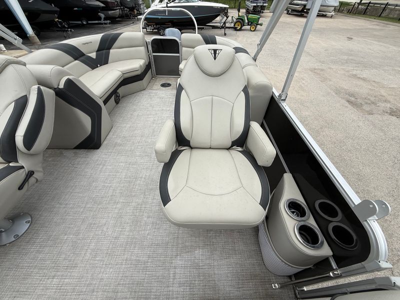 Boat Image 12