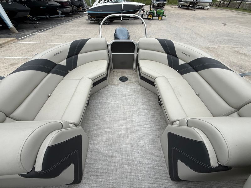 Boat Image 15