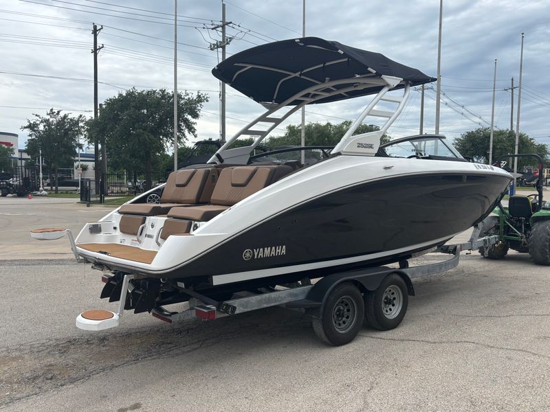 Boat Image 4