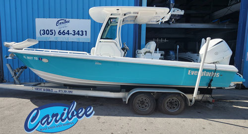 2018 Everglades 253 CC