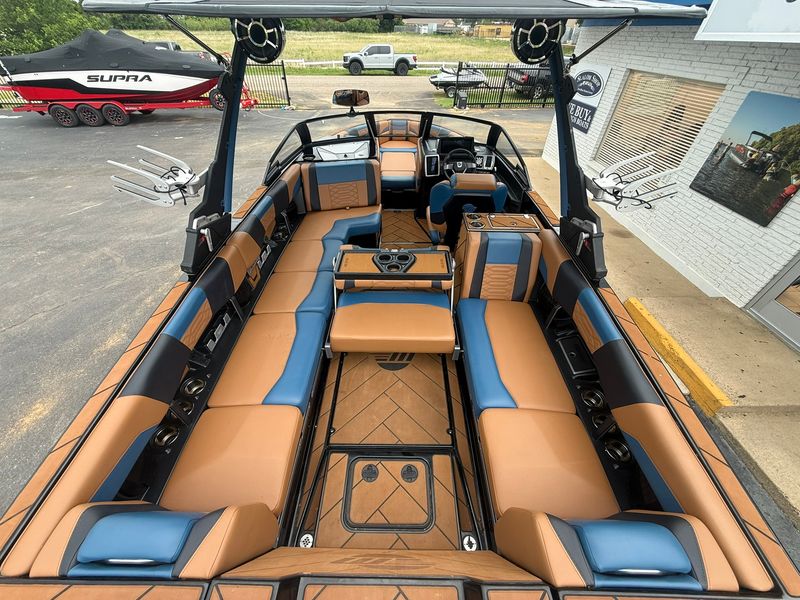 Boat Image 12