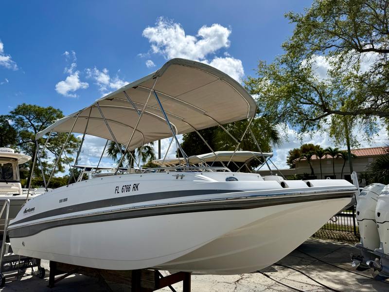 2017 Hurricane Sundeck Sport 188 OB